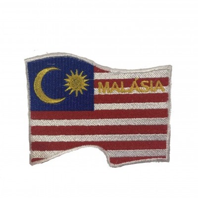 Emblema bordado da bandeira da Malásia com lua crescente, estrela e texto MALASIA