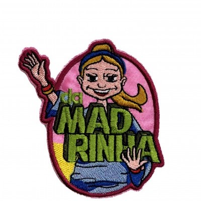 Patch bordado com personagem feminina e texto MAD IRNIA