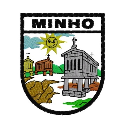 Emblema bordado com espigueiros, sol e paisagem, texto MINHO