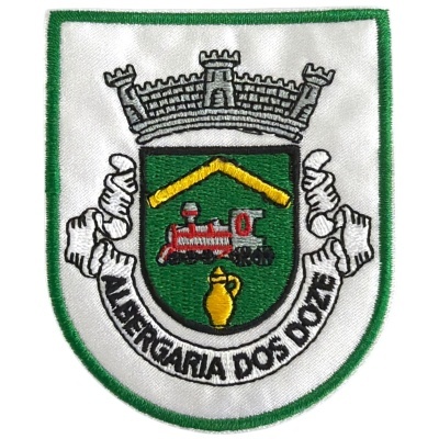 Patch bordado com escudo verde e comboio vermelho