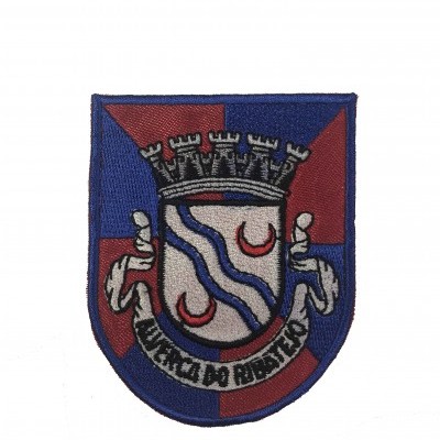 Emblema bordado de brasão com texto Vila de Pombal