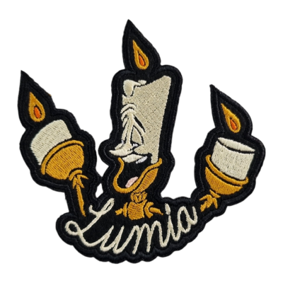 Patch bordado candelabro com velas e texto Lumia