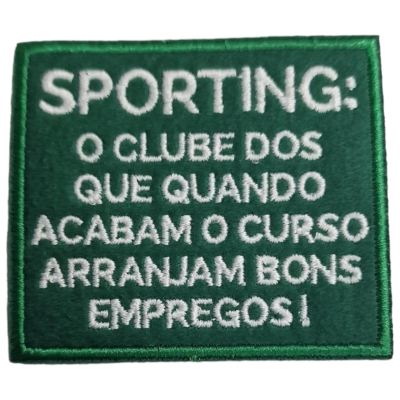 Patch de tecido verde com texto branco sobre Sporting Clube
