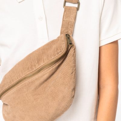 Bolsa tipo cinto castanho claro em veludo cotelê com zíper dourado