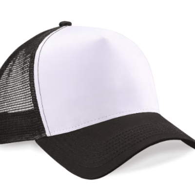 Boné trucker branco e preto com malha na parte de trás