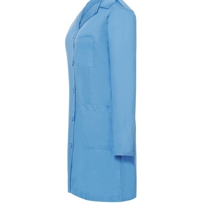 Blazer comprido azul claro com botões e bolsos