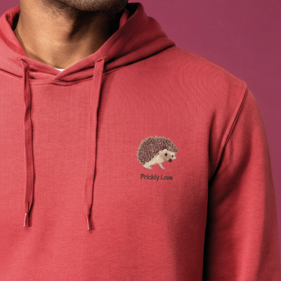 Sweatshirt com capuz vermelho com logótipo bordado de ouriço e texto Prickly Love
