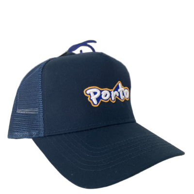 Boné azul escuro com bordado Porto e rede na parte traseira.