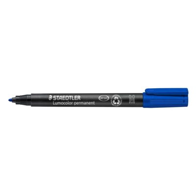 Marcador permanente Staedtler Lumocolor preto com tampa azul