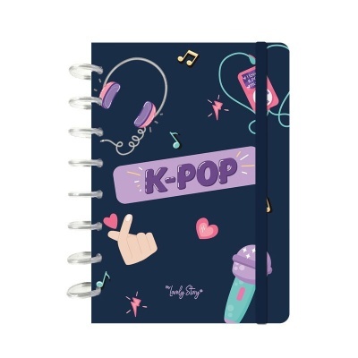 Caderno azul escuro com tema K-POP e ilustrações musicais coloridas