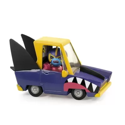 Carrinho de brinquedo azul com personagem dentro e dentes pintados