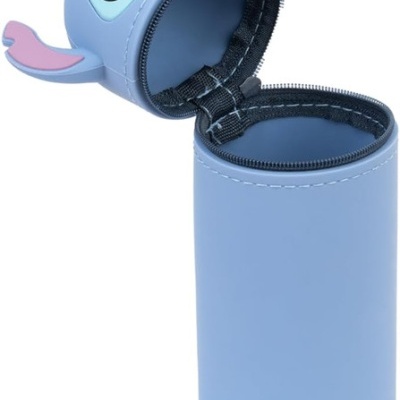 Estojo azul claro com tampa decorada com rosto do personagem Stitch aberto.