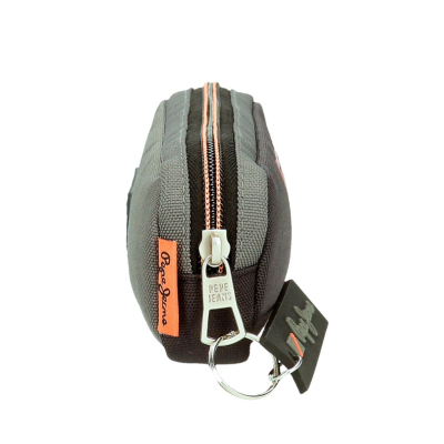 Estojo preto com zíper cor de rosa e etiquetas Pepe Jeans