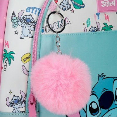 Chaveiro de pêlo rosa num mochila colorida com personagens Stitch