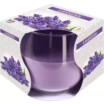 Vela aromática de lavanda em vidro lilás na embalagem decorada com lavanda