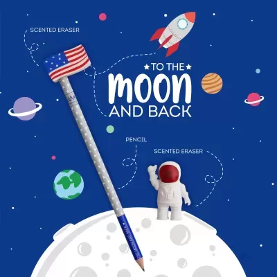 Lápis cinzento com estrelas e borrachas perfumadas em forma de bandeira dos EUA e astronauta