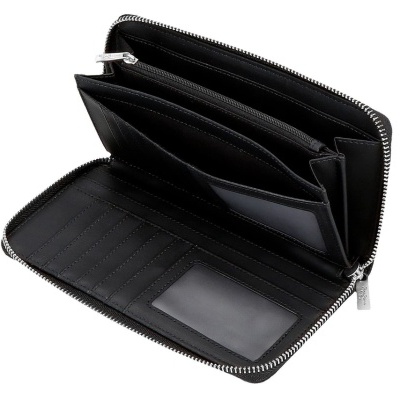 Carteira preta com múltiplos compartimentos e fecho prateado