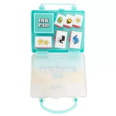 Estojo azul com carimbos coloridos e almofada de tinta