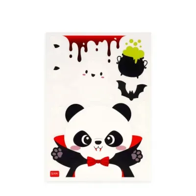 Cartaz decorativo com panda vampiro, máscara, fantasma, morcego e caldeirão de Halloween.