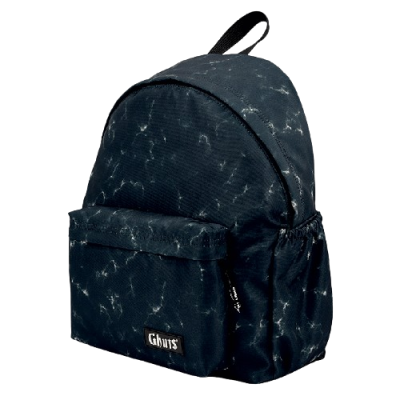 mochila preta com padrão marmoreado branco e logótipo Ghuts