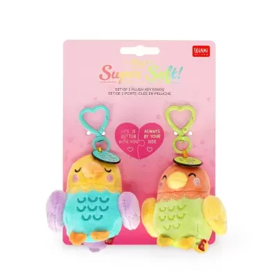 Conjunto de porta-chaves peluche coloridos em embalagem rosa