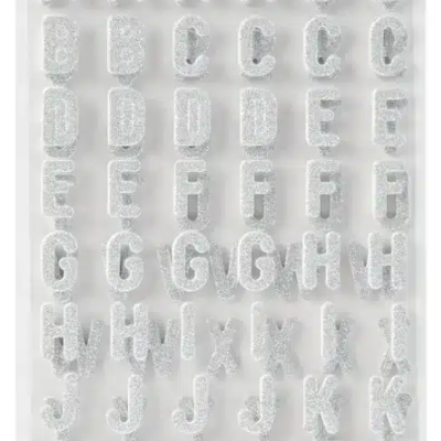 Autocolantes de letras em glitter prateado embalados