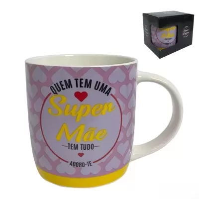 Caneca branca com padrão de corações rosa e texto Super Mãe