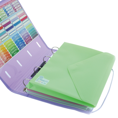 Pasta organizadora lilás com divisórias coloridas e etiquetas adesivas