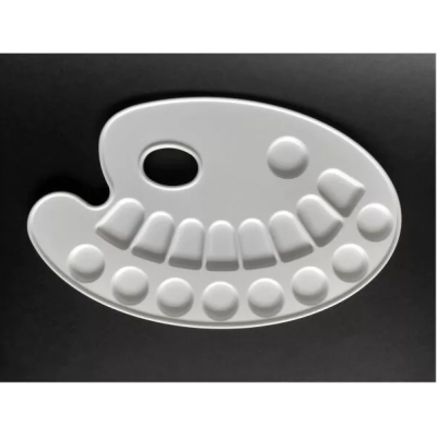 Paleta de pintura branca de plástico com várias cavidades