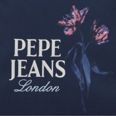 Bordado PEPE JEANS London com flores cor-de-rosa e azul num tecido azul escuro