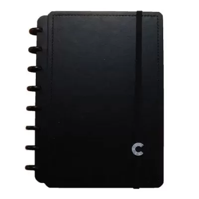 Caderno preto com argolas e fecho elástico