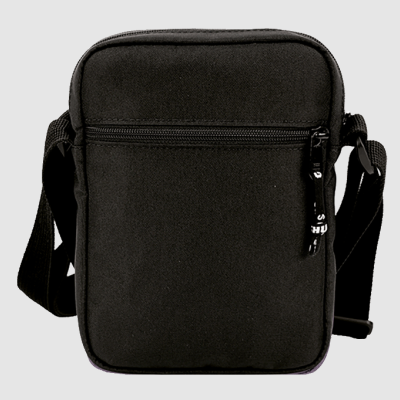 Mala de ombro preta pequena com fecho e alça ajustável