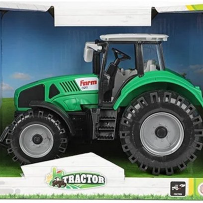 Trator de brinquedo verde em embalagem com fundo de campo