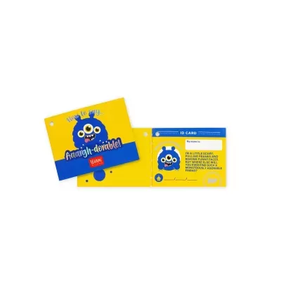 Cartão de identificação infantil amarelo e azul com desenho de monstro