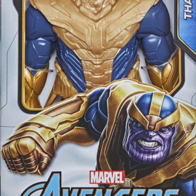 Figura de ação do Thanos Marvel Avengers na embalagem Titan Hero Series