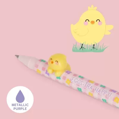 Caneta decorativa com pintainho amarelo e padrão xadrez rosa com flores coloridas