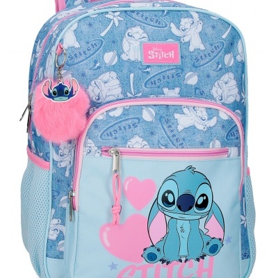 Mochila azul e jeans estampada com personagem Stitch e pendente de pompom rosa