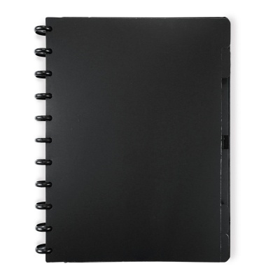 Caderno de capa preta com argolas e abas laterais