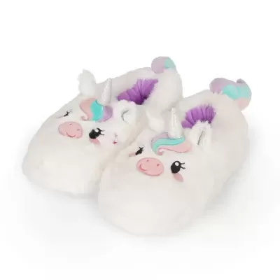 Pantufas brancas felpudas com design de unicórnio e chifres prateados