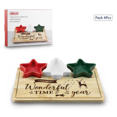 Conjunto de aperitivos com 3 taças em forma de estrela e tábua de madeira com texto decorativo.