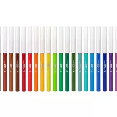 Conjunto de 24 canetas de feltro coloridas alinhadas