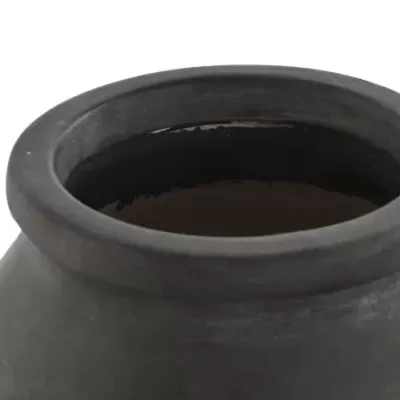 Vaso decorativo de cerâmica preta com abertura ampla