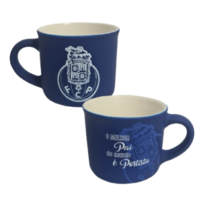Duas canecas azuis com símbolo e texto do FCP