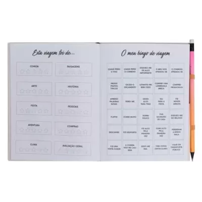 Caderno aberto com páginas para planeamento de viagem e caneta lápis presa ao lado.