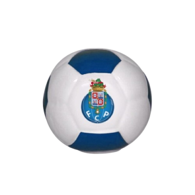Bola de futebol branca e azul com emblema do FCP