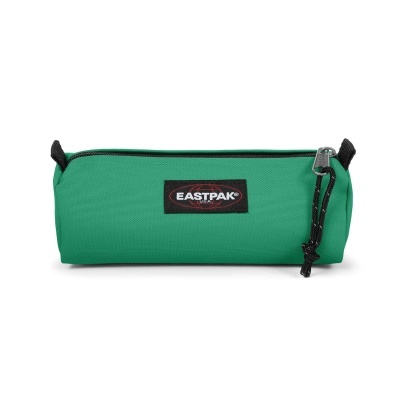 Estojo verde Eastpak com fecho preto e logo frontal