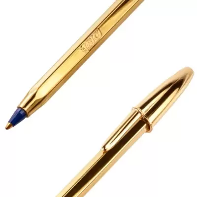 Caneta esferográfica dourada com tampa e corpo metálico