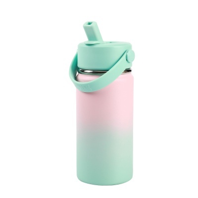 Garrafa desportiva em aço inoxidável rosa e verde água com tampa azul clara e bico.