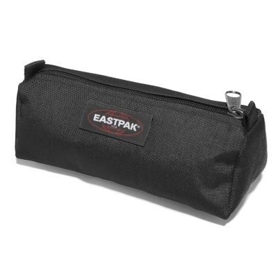 Estojo preto da marca EASTPAK com fecho de correr