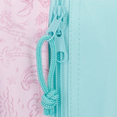 Fecho de correr azul claro com cordão e tecido rosa com padrão floral.